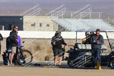 media/Feb-06-2025-Racers Edge (Thu) [[c17ed6f7b1]]/3-Around the Pits-Track Walk/